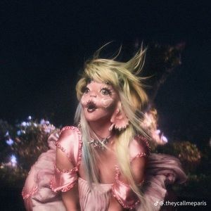 Meet your Posher, Alessandra